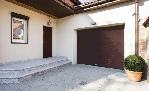 Гаражные секционные ворота DoorHan RSD01 2750x2400